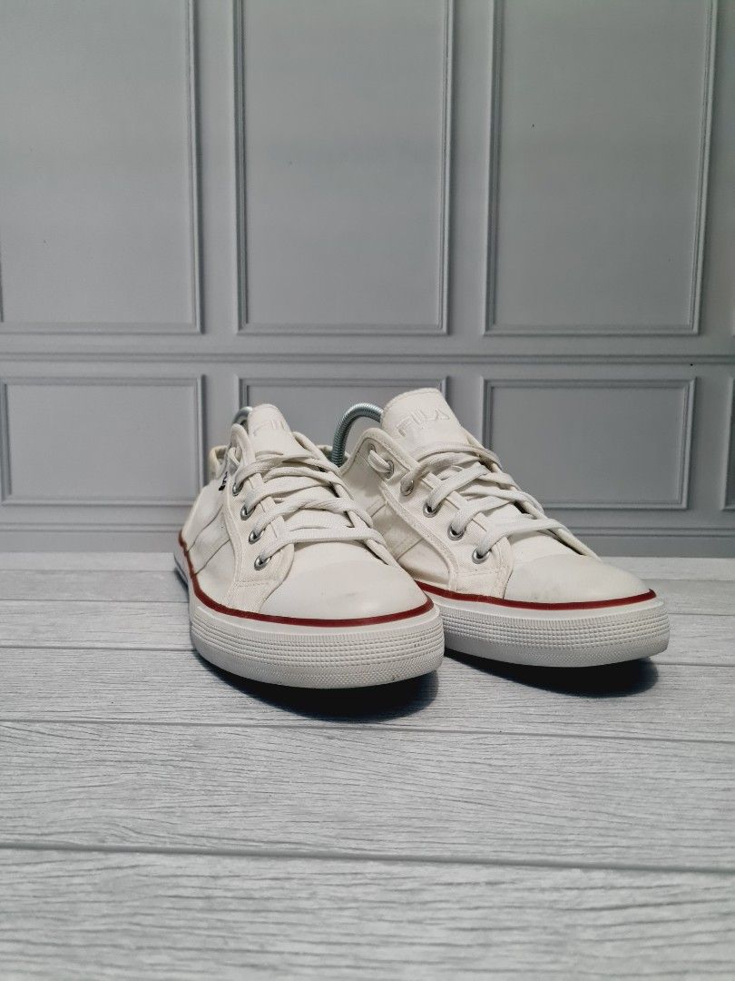 Sneaker fila putih new arrivals