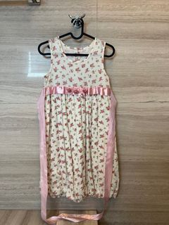 (Category: ) located in . Submitted by regwardrobe (Listing ID 1333707180, Image 1). Description: .