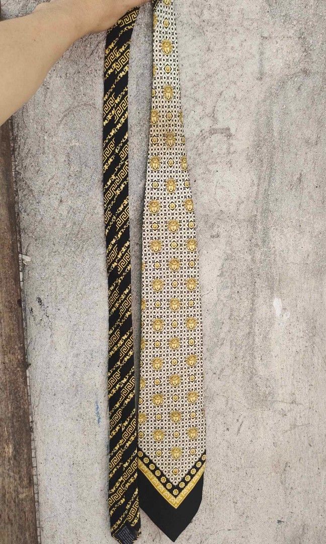 GIAN VERSACE MEN'S TIE VINTAGE 1990 (Category: Ties) located in Manila. Submitted by ronelsanto63894 (Listing ID 1333794558, Image 1). Description: .