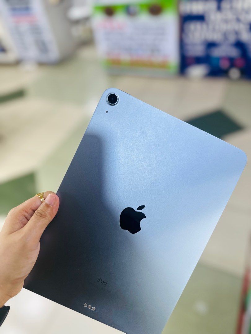 Ipad air 4 64Gb wifi only no issues slightly used (Category: iPad) located in San Juan City. Submitted by saabangadgetshop (Listing ID 1333803084, Image 2). Description: Onhand | Pre-owned Ipad Air 4 64GB WIFI ONLY NO HIDDEN ISSUES NO HISTORY OF REPAIR 99%Smooth TEST TO SAWA RESET ALL YOU WANT NOT REFURBISHED AUTHENTIC PHONE ALL WORKING Mode of Payment : ⬇️ ▪️Cash ▪️Bank Transfer ▪️Gcash 📍Installment available here thru: 📍 ▪️Credit Card + inter