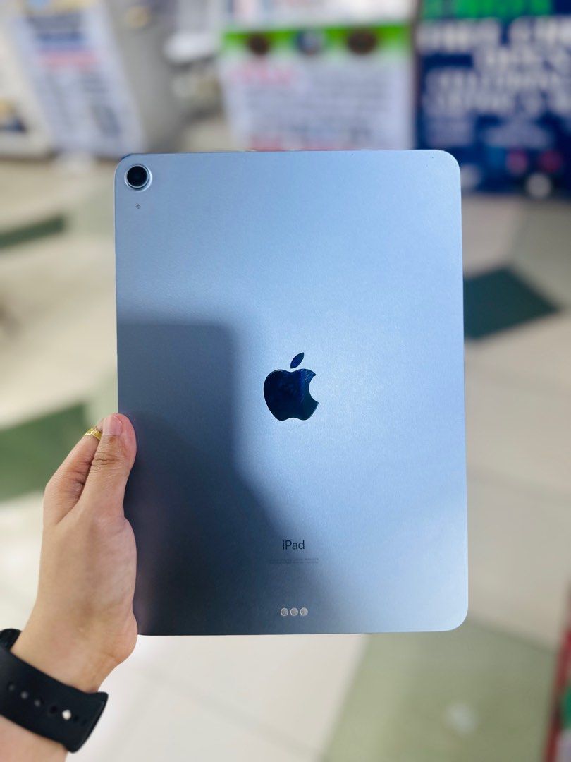 Ipad air 4 64Gb wifi only no issues slightly used (Category: iPad) located in San Juan City. Submitted by saabangadgetshop (Listing ID 1333803084, Image 1). Description: Onhand | Pre-owned Ipad Air 4 64GB WIFI ONLY NO HIDDEN ISSUES NO HISTORY OF REPAIR 99%Smooth TEST TO SAWA RESET ALL YOU WANT NOT REFURBISHED AUTHENTIC PHONE ALL WORKING Mode of Payment : ⬇️ ▪️Cash ▪️Bank Transfer ▪️Gcash 📍Installment available here thru: 📍 ▪️Credit Card + inter