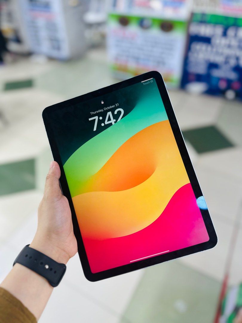 Ipad air 4 64Gb wifi only no issues slightly used (Category: iPad) located in San Juan City. Submitted by saabangadgetshop (Listing ID 1333803084, Image 3). Description: Onhand | Pre-owned Ipad Air 4 64GB WIFI ONLY NO HIDDEN ISSUES NO HISTORY OF REPAIR 99%Smooth TEST TO SAWA RESET ALL YOU WANT NOT REFURBISHED AUTHENTIC PHONE ALL WORKING Mode of Payment : ⬇️ ▪️Cash ▪️Bank Transfer ▪️Gcash 📍Installment available here thru: 📍 ▪️Credit Card + inter
