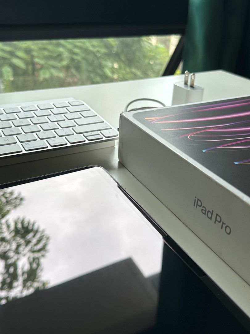 iPad Pro 12.9 Inch (6th Gen) 128gb 5G (Category: Laptops & Notebooks) located in Marikina City. Submitted by camilledep (Listing ID 1333703637, Image 3). Description: Storage: 128gb Processor: M2 Chip Condition: Like new/Gently used Battery life: Excellent Accessories: Can include Apple Magic Keyboard for a package deal priced at only PHP 50,000. Includes: Original Box, Charger. With tempered glass and clear case. Perfect for: Creative profession