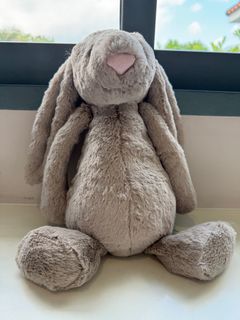 (Category: ) located in . Submitted by sourerh (Listing ID 1333762925, Image 1). Description: .