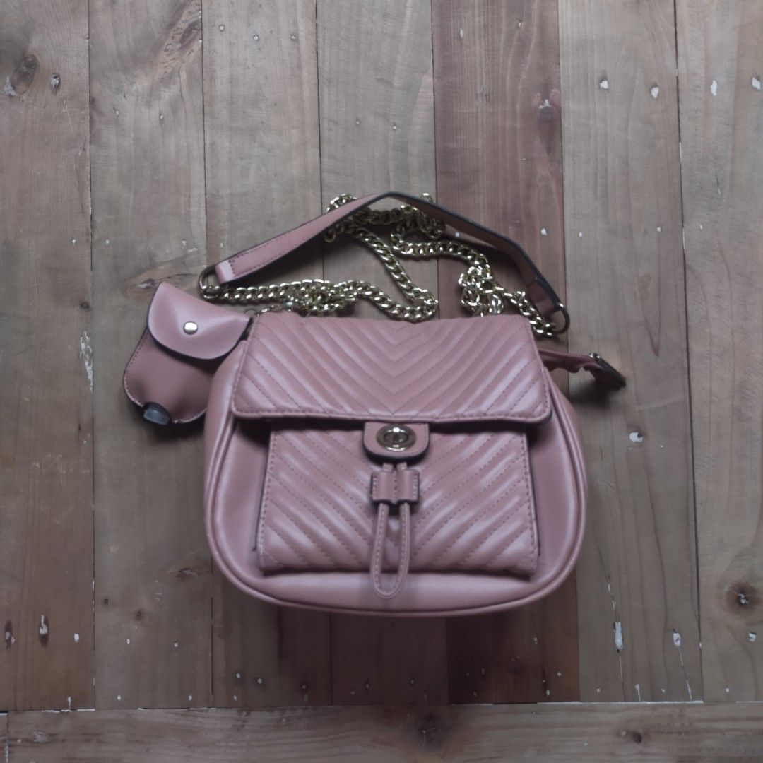 JOVANNI SLING BAG Women s Fashion Bags Wallets Cross body Bags on Carousell