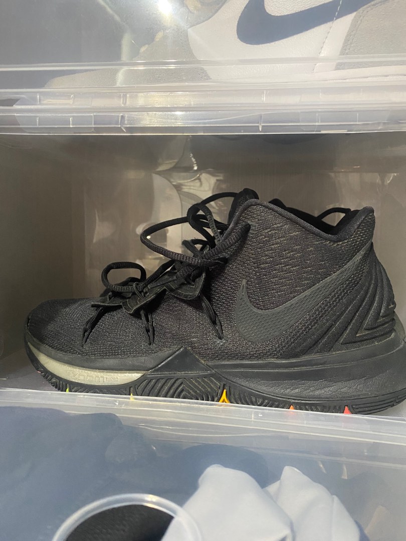 Kyrie neon sole clearance