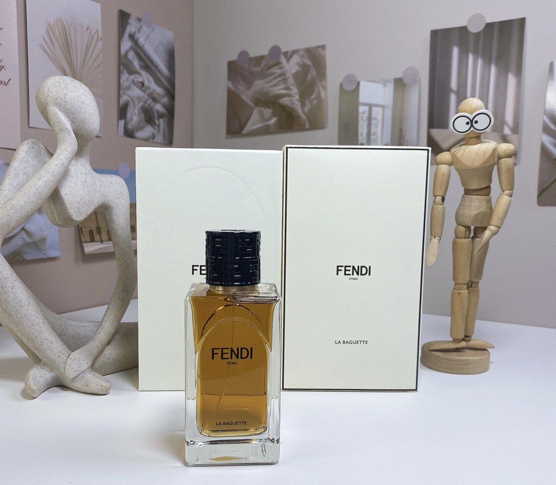 バタフライ FENDI 香水 La Baguette La Baguette 100ml Eau de Parfum | FENDI