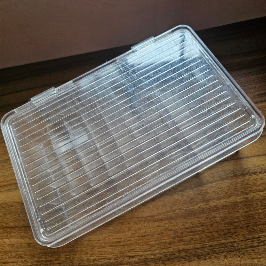 MAKEUP ACRYLIC ORGANIZER (Category: Accessory Holder, Box & Organizers) located in Rizal. Submitted by declutterthingswithme (Listing ID 1333673658, Image 2). Description: 👉Color may slightly vary due to lighting. 👉PM for faster transactions 👉 Payment thru Gcash 👉PAYMENT first POLICY 👉Ship tomorrow once payment confirmed 👉No Return/Refund/Joy Miners 📍 Location: Antipolo Rizal ✨ Shipping thru J&T ✨ SF to be shouldered by the buyer ✨With CUT