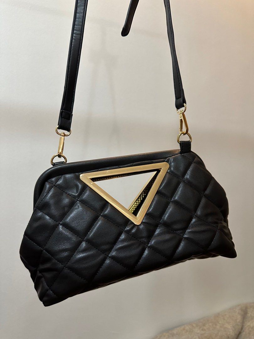 Max Fashion Quilted Sling bag