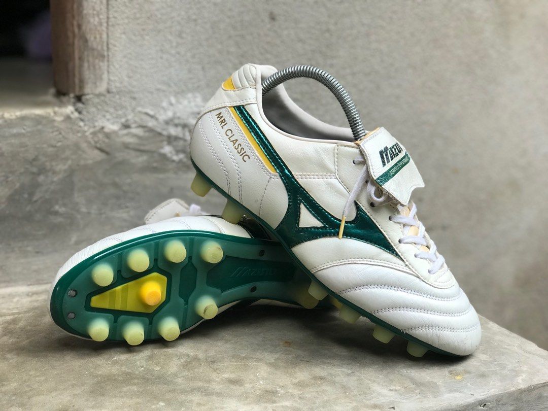 MIZUNO MRL CLASSIC Women s Fashion Footwear Boots on Carousell