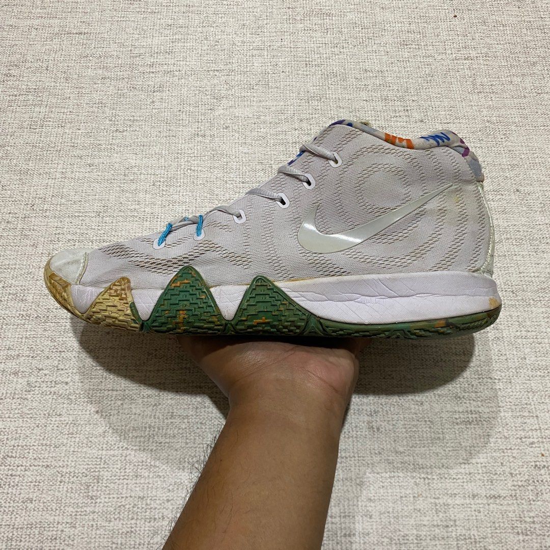Kyrie 4 90s on feet discount