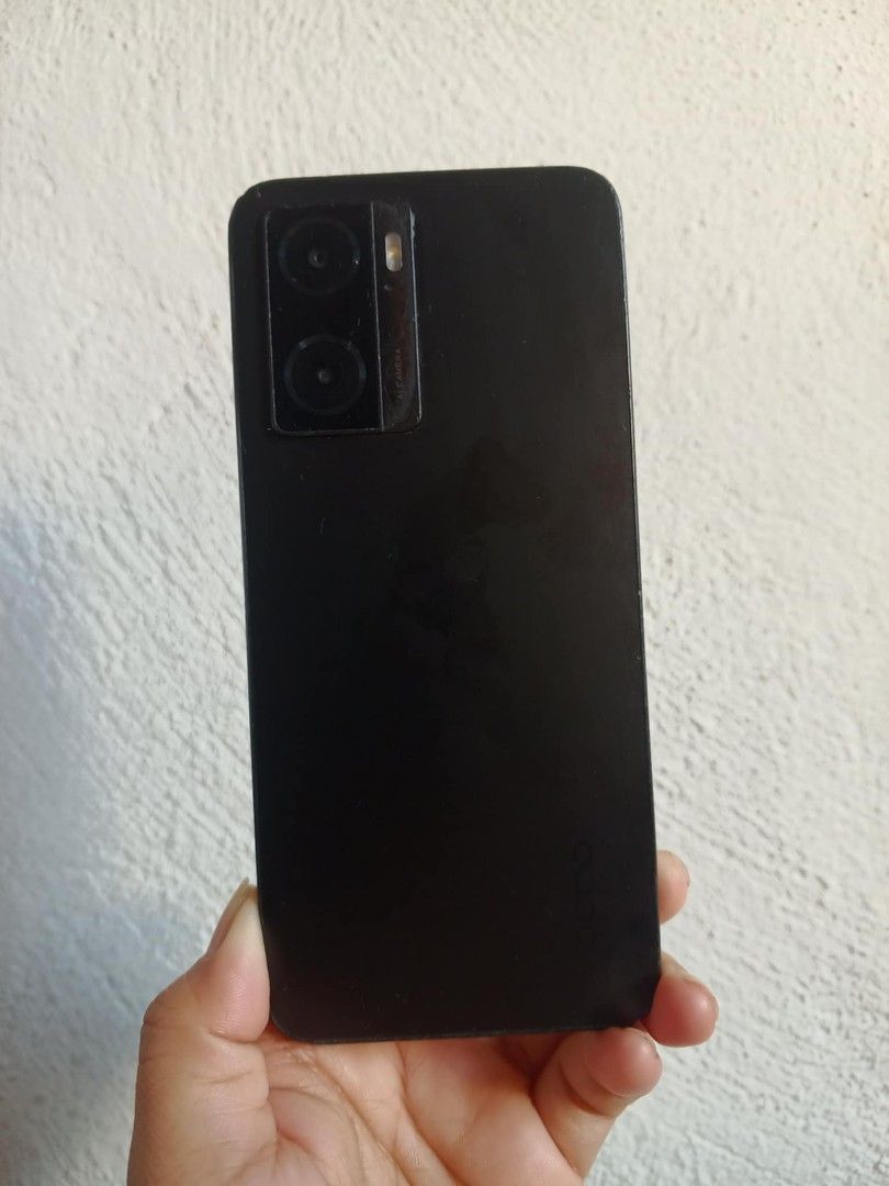 OPPO A57 (Category: OPPO) located in Quezon City. Submitted by chel2704 (Listing ID 1333731477, Image 2). Description: OPPO A57 UNIT ONLY 6.56 INCHES 4+1GB RAM 64GB ROM MEDIATEK DIMENSITY 810 13MP BACKCAM 8MP FRONTCAM 5000MAH BATTERY TYPE-C CHARGER SIDE MOUNTED FINGERPRINT ISSUE MARAMING WHITE SPOT SA SCREEN..