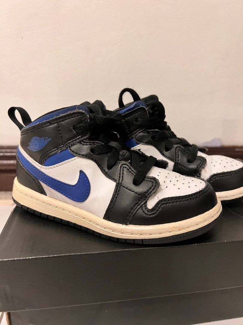 Original nike jordan 1 mod shoes 9c 15cm (Category: Babies & Kids Fashion) located in Paranaque City. Submitted by serendipity1021 (Listing ID 1333804749, Image 2). Description: With slight yellowish sole. No drag heel like new With box Location paranaque .