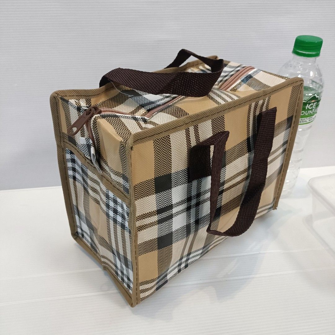 Burberry lunch box shop