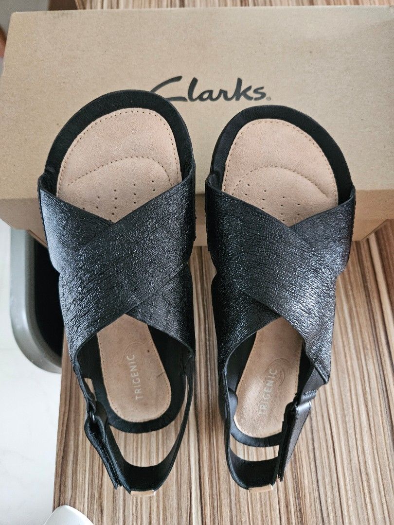 Size US 7.5 CLARKS Sandals For Women Women s Fashion Footwear Sandals on Carousell