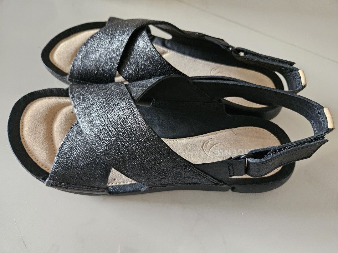 Size US 7.5 CLARKS Sandals For Women Women s Fashion Footwear Sandals on Carousell