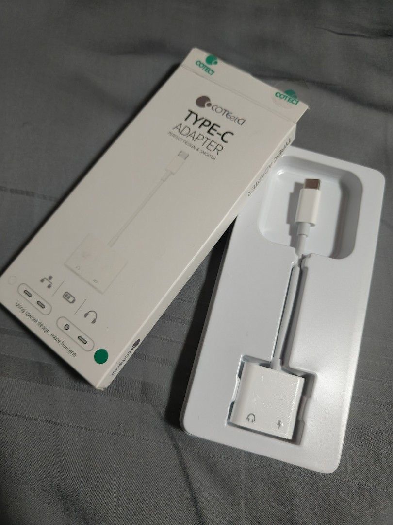 Type C cable (Category: Other Gadgets) located in Singapore. Submitted by tvpai (Listing ID 1333824144, Image 1). Description: BNIB wrongly bought. Type C cable 2 in 1 adapter Type C and 3.5mm audio Female Aux.