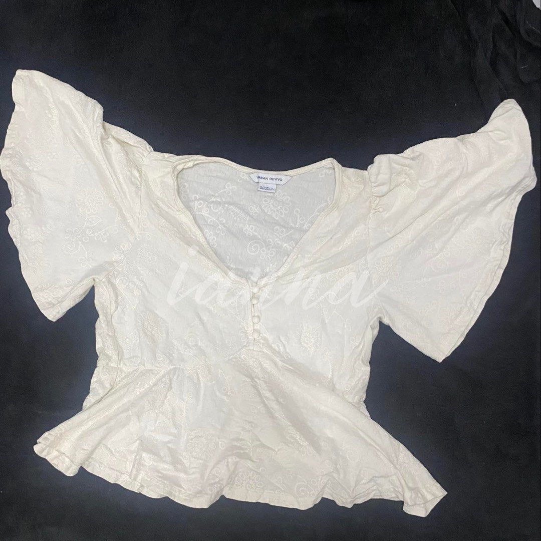 Urban Revivo Cream Blouse (Category: Blouses) located in Cavite. Submitted by iannav. (Listing ID 1333740922, Image 1). Description: - Size: M - My friend asked me to sell this preloved blouse of her. - Rfs: Decluttering - I’ll be using used/recycled papers for packaging. - Buyer will shoulder the shipping fee. - MOP: BDO (If you’re using different bank account or digital wallet, you must shoulder the transfer fee.).