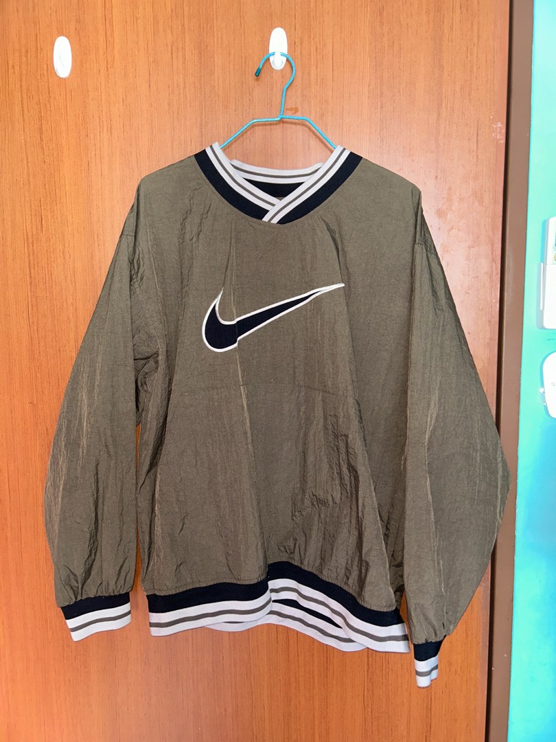 Vintage Nike Sweater Windbreaker Men s Fashion Coats Jackets and Outerwear on Carousell