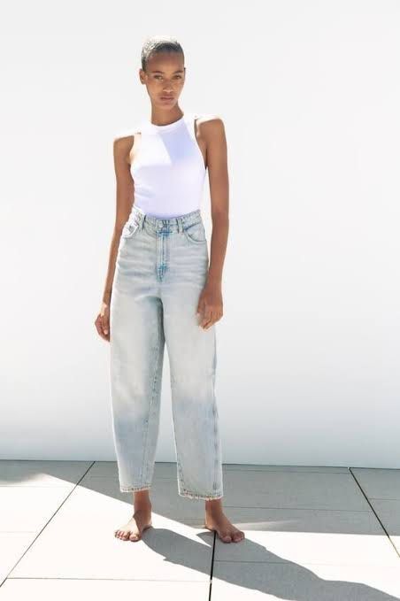 Zara Carrot Jeans Women s Fashion Bottoms Jeans on Carousell