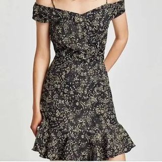 (Category: ) located in . Submitted by cliobuys_123 (Listing ID 1333776662, Image 1). Description: .