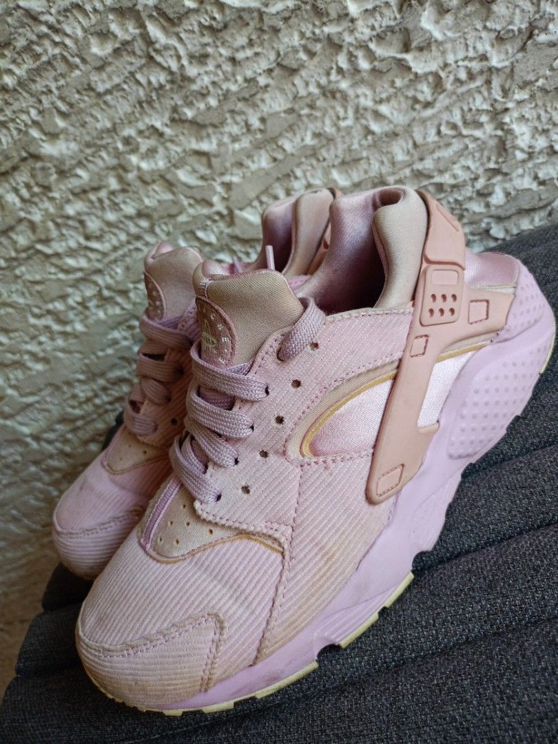 Nike huarache lavender on sale
