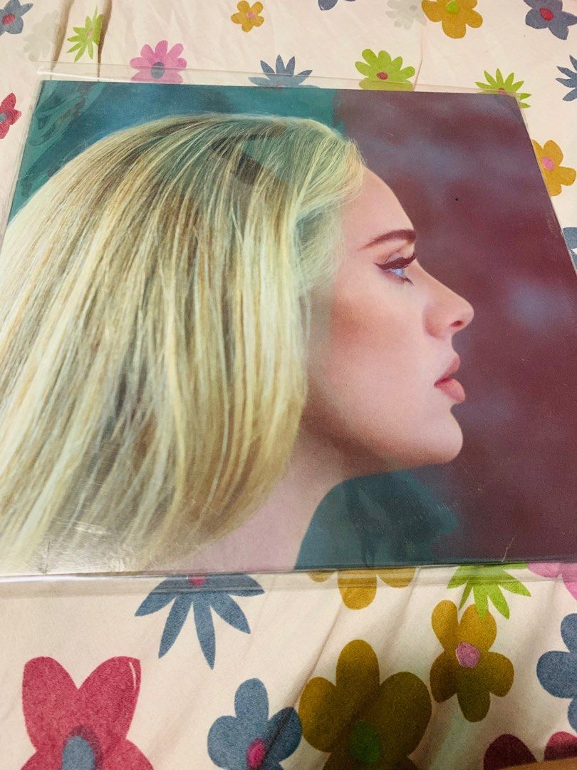 Adele 30 White Vinyl (2 LP) (Category: Vinyls) located in Makati City. Submitted by emenem.m (Listing ID 1329103439, Image 1). Description: .