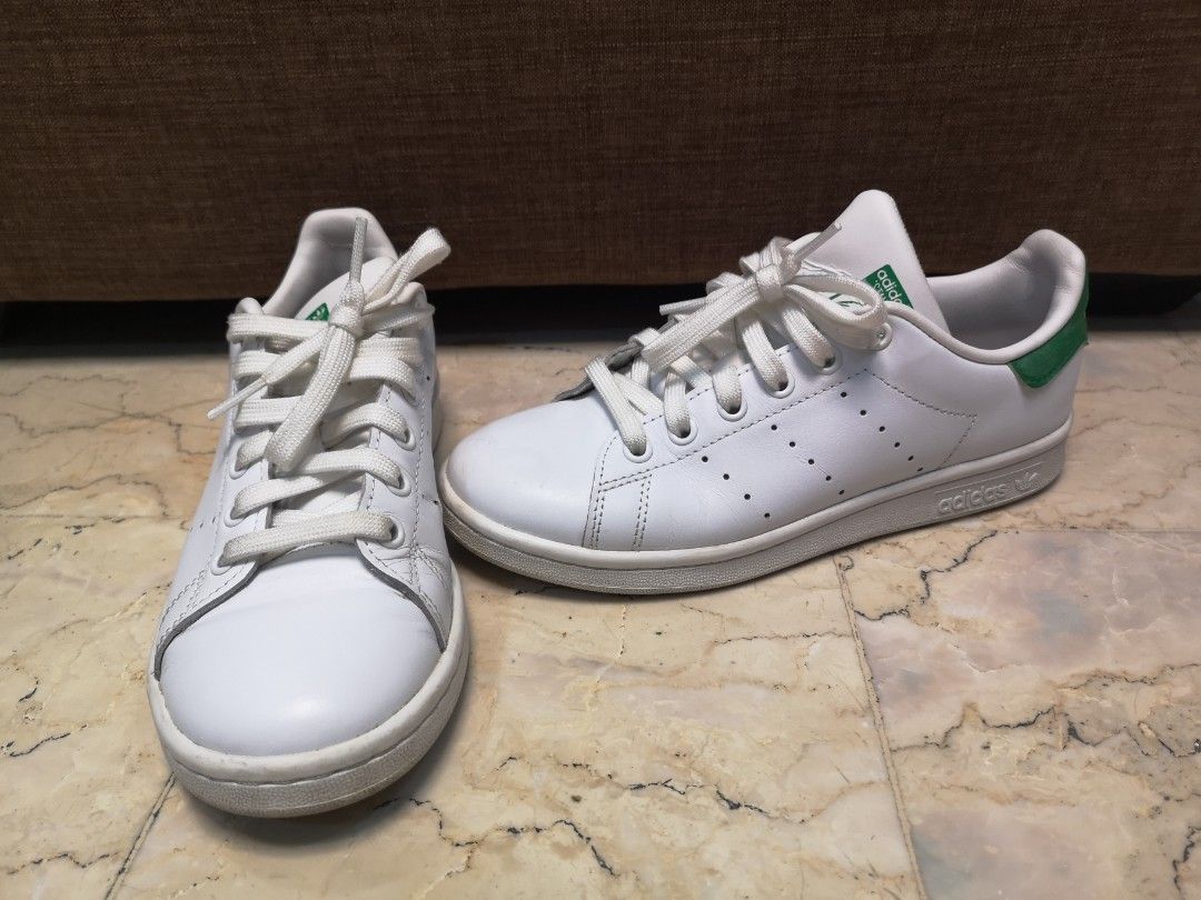 ADIDAS Stan Smith (Category: Sneakers) located in Mandaluyong City. Submitted by japs2 (Listing ID 1329044951, Image 2). Description: Adidas Stan Smith Seldom use, mint condition Size 5 US, 4.5 UK (See box picture) P2800 Mandaluyong/BGC area.