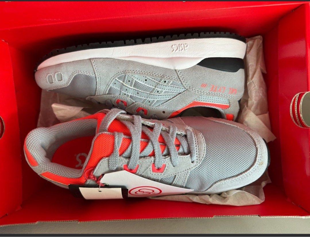 asics gel lyte 3 (Category: Sneakers) located in Singapore. Submitted by ilovedog88 (Listing ID 1329076605, Image 1). Description: brand new.