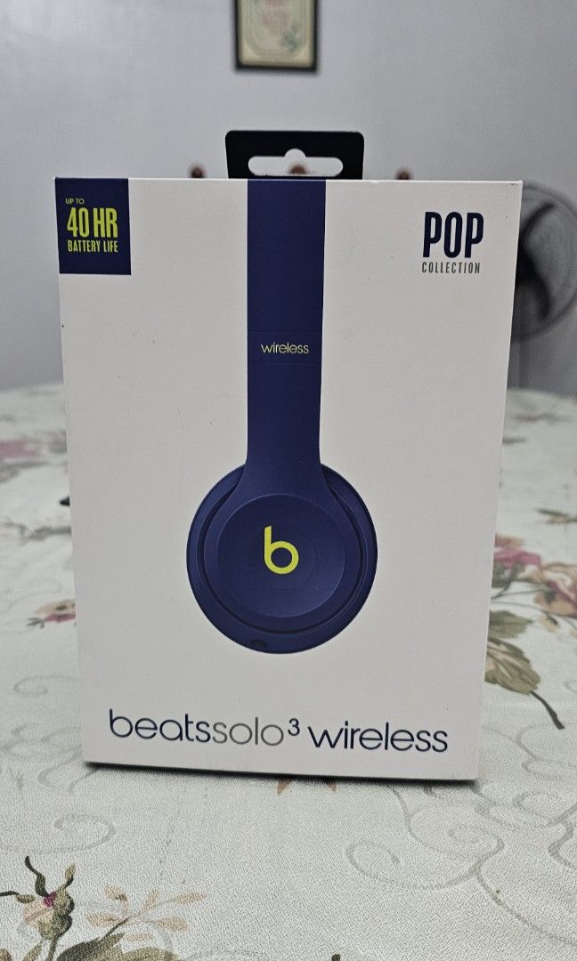 Beats Solo3 wireless Pop Colleaction (Category: Earphones) located in San Miguel. Submitted by rrshopstore (Listing ID 1329049146, Image 1). Description: For Sale Beats Solo3 Pop Indigo Brand new open set (old stock) Issue: fill off leather ear pads, melted cord, battery not function properly (can use via 3.5mm jack) both side of earphone working properly..