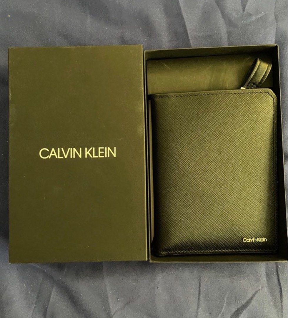 Calvin klein passport case outlet