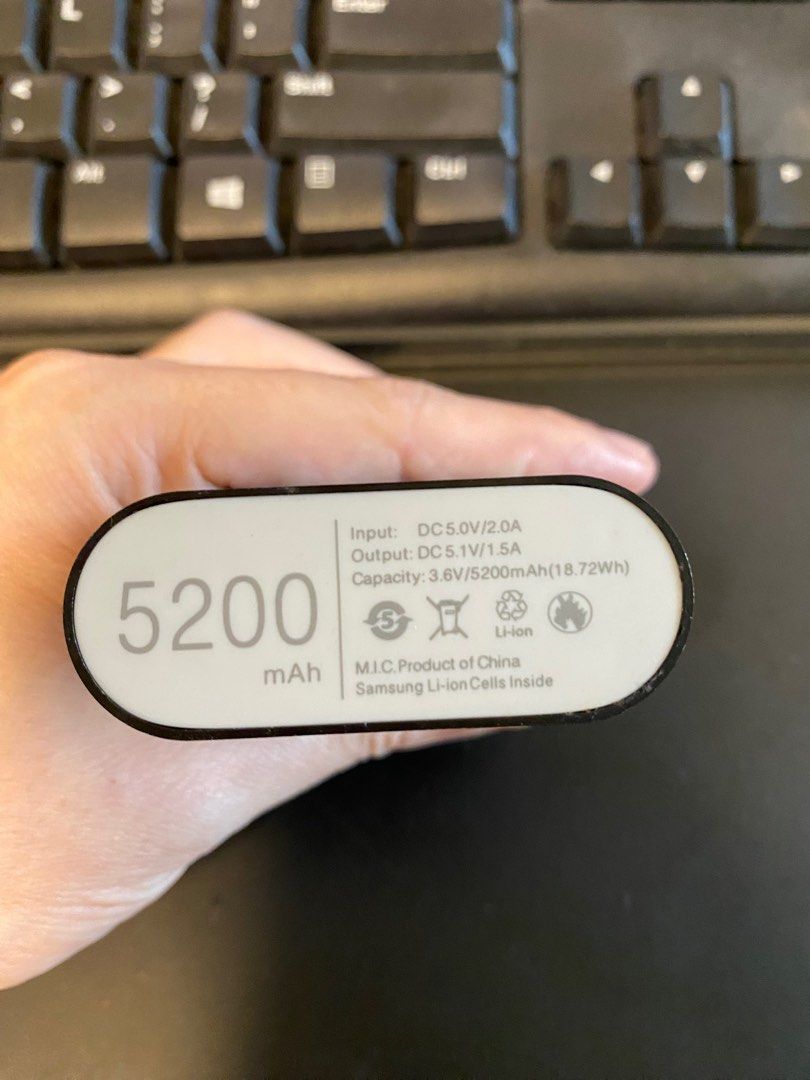 Datumstruct Adapter (Category: Cables & Adaptors) located in Singapore. Submitted by michaellim22 (Listing ID 1328983787, Image 2). Description: .