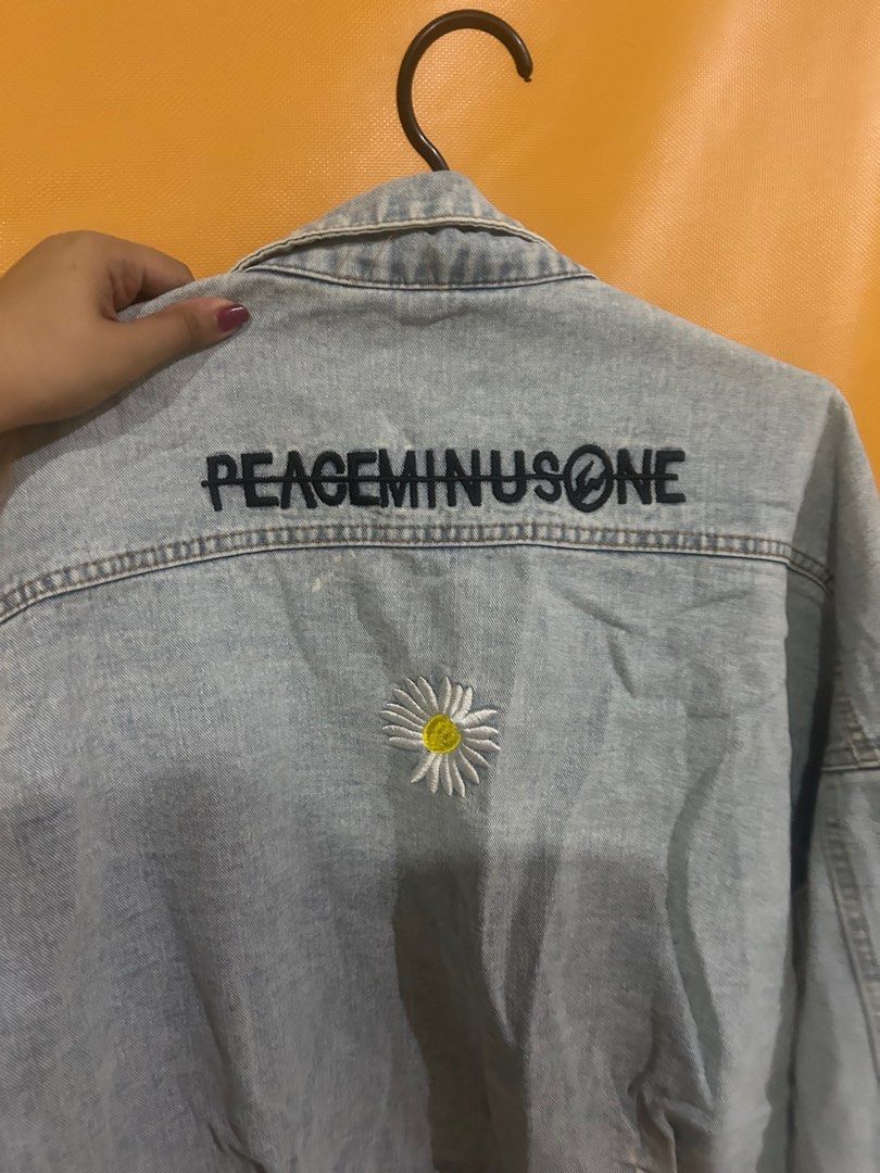 Denim Jacket (Category: Coats, Jackets and Outerwear) located in Pasay City. Submitted by psyche__ (Listing ID 1329065601, Image 3). Description: Fits up to Large .