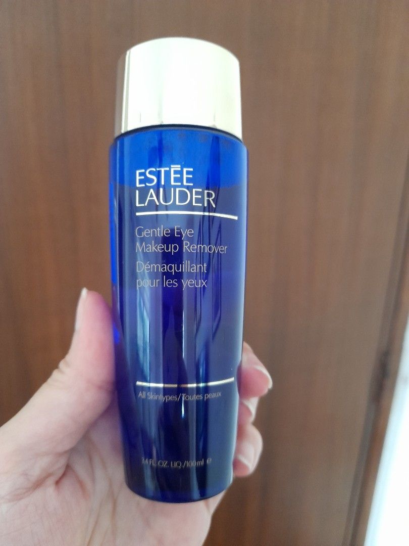 Estèe Lauder Gentle Eye Make Up Remover (Category: Face Care) located in Paranaque City. Submitted by abroaddelights (Listing ID 1328967281, Image 3). Description: Authentic from US New 3.4 FL OZ 100ml.