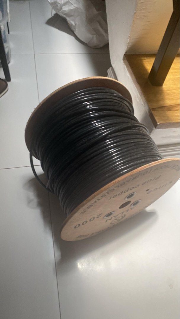 Ethernet Cat6 cable pure copper (Category: Cables & Adaptors) located in Quezon City. Submitted by ItsSeventy (Listing ID 1329103365, Image 1). Description: Sobrang kapal at bigat pa proven and tested 1000mbps/1gbps internet speed Feel free to test upon pickup Rfs: Discontinued project.