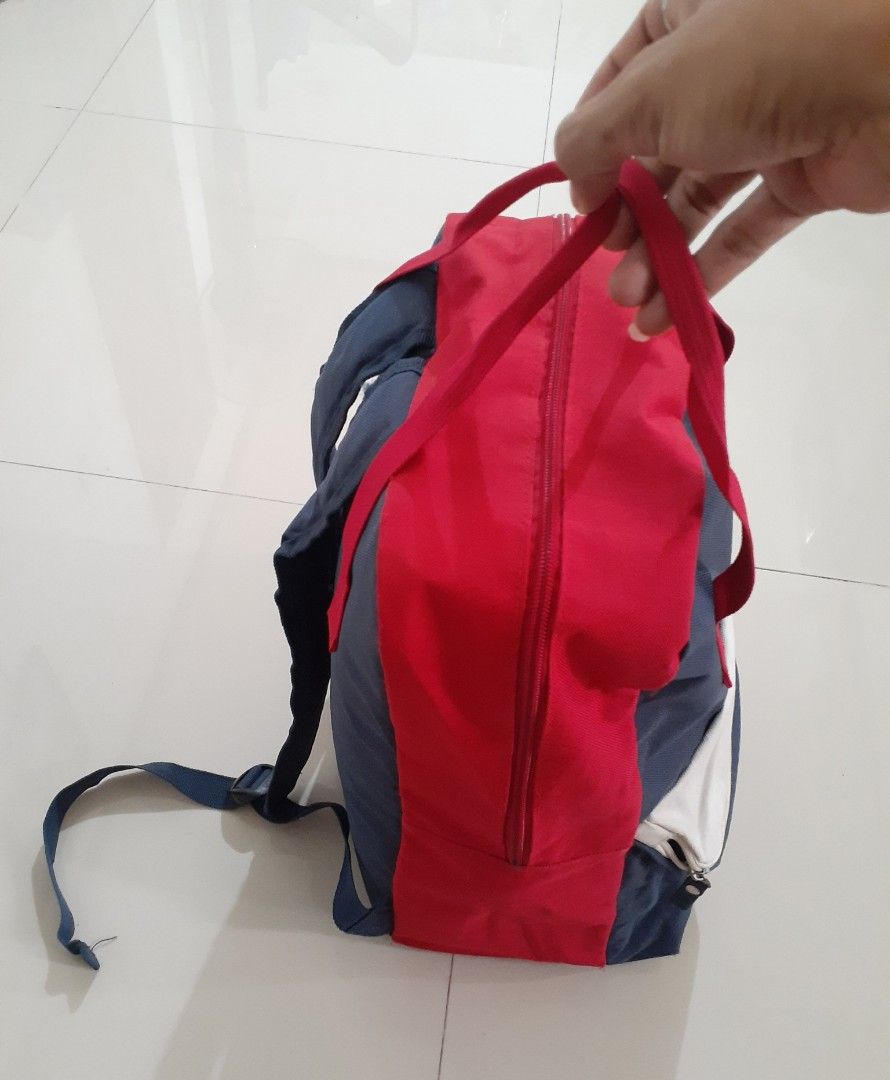 FILA Tri-Color BackPack (Category: Backpacks) located in Candaba. Submitted by ThrifthingsPH02 (Listing ID 1328976495, Image 3). Description: Selling FILA Tri-Color BackPack 11.5" x 17" x 5" Well used Condition Can Fit A4 Laptop Compartment Suitable For School Spacious Interior flaws : Scratch , Washable Stain and In Sling Scratch on reflectorize Details Php 849 add sf only Pampang Location Can do shipping PM for serious buyer Can send more photo