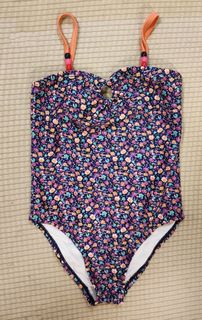 (Category: ) located in . Submitted by mj.cab (Listing ID 1329010559, Image 1). Description: .