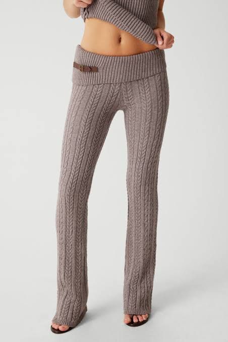 Frankies Bikinis Fleur Cable Cloud Knit Pant (Category: Other Bottoms) located in San Juan City. Submitted by shop.girlypop (Listing ID 1328959725, Image 2). Description: Brand new, for preorder, authentic Retails for ₱8900 on the website Sizes: XS, S & M.