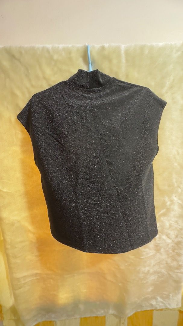 H&M Black Blouse - Brand New (Small) (Category: Blouses) located in Binan City. Submitted by le_tresor_cache (Listing ID 1329025274, Image 2). Description: .
