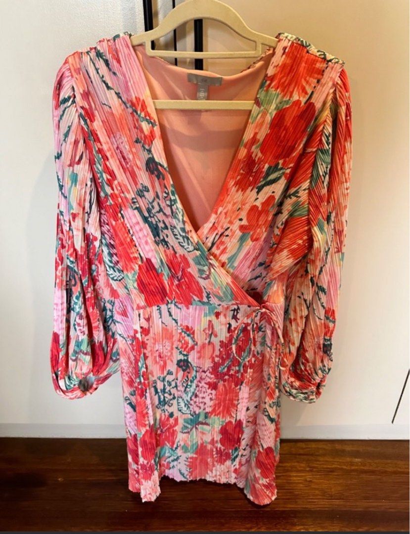 H M pleated wrap dress Women s Fashion Dresses Sets Dresses on Carousell