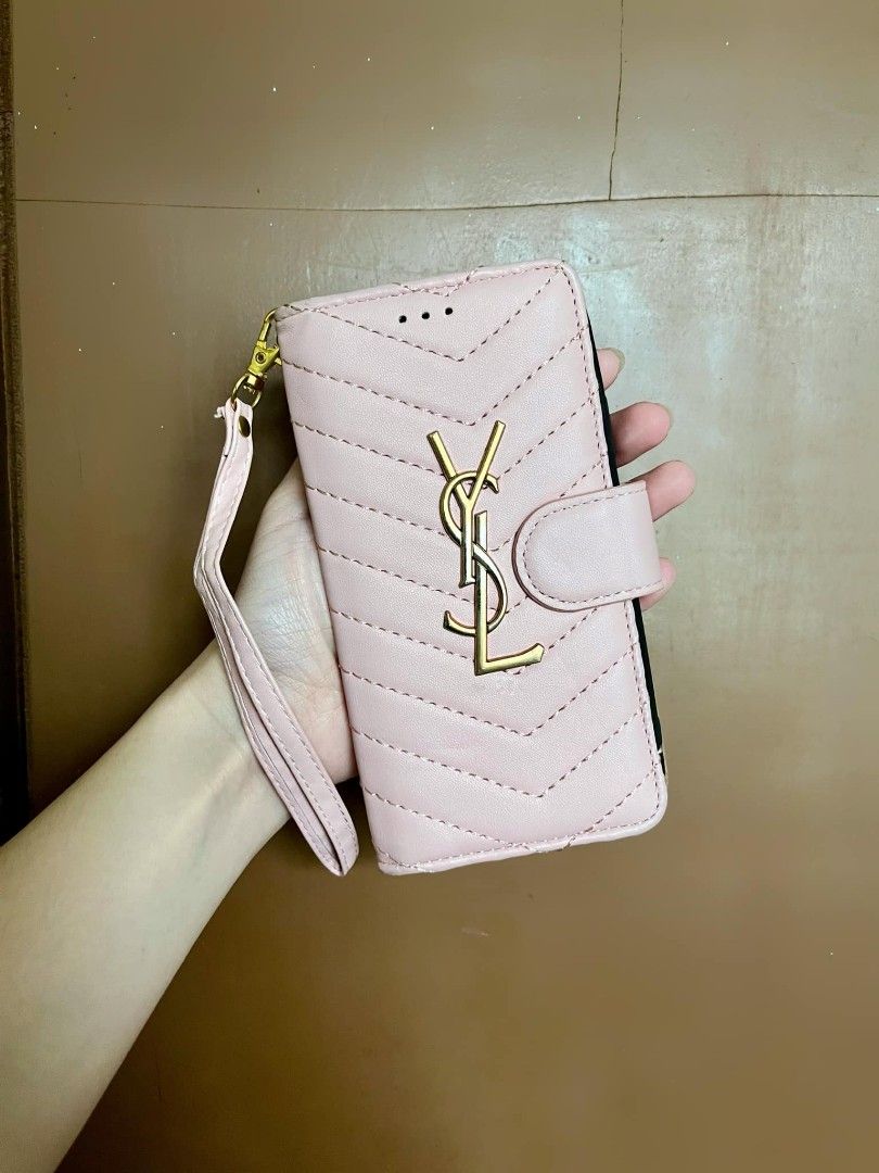 iPhone XR Leather Flip Phone Case (Category: Cases & Sleeves) located in Manila. Submitted by lovedbyveronica88 (Listing ID 1329093852, Image 1). Description: Hindi nagamit dahil nag upgrade bigla sa iP13 High quality Bought for ₱500.