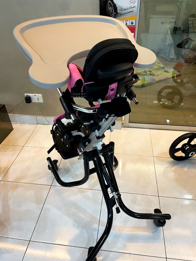 Leckey Squiggles Stander (Standing Frame), Health & Nutrition ...