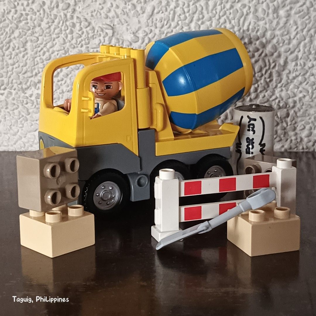Duplo cement mixer on sale