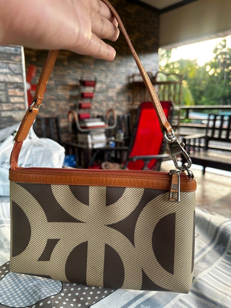 Louis Quatorze pochette bag (Category: Luxury Bags & Wallets) located in Tagum. Submitted by itscookiemonster (Listing ID 1290717486, Image 3). Description: Louis Quatorze Pochette Bag. Well used with minimal rubs on each corner as sign of use. Size: 9”x 6” (HxW) Small size .