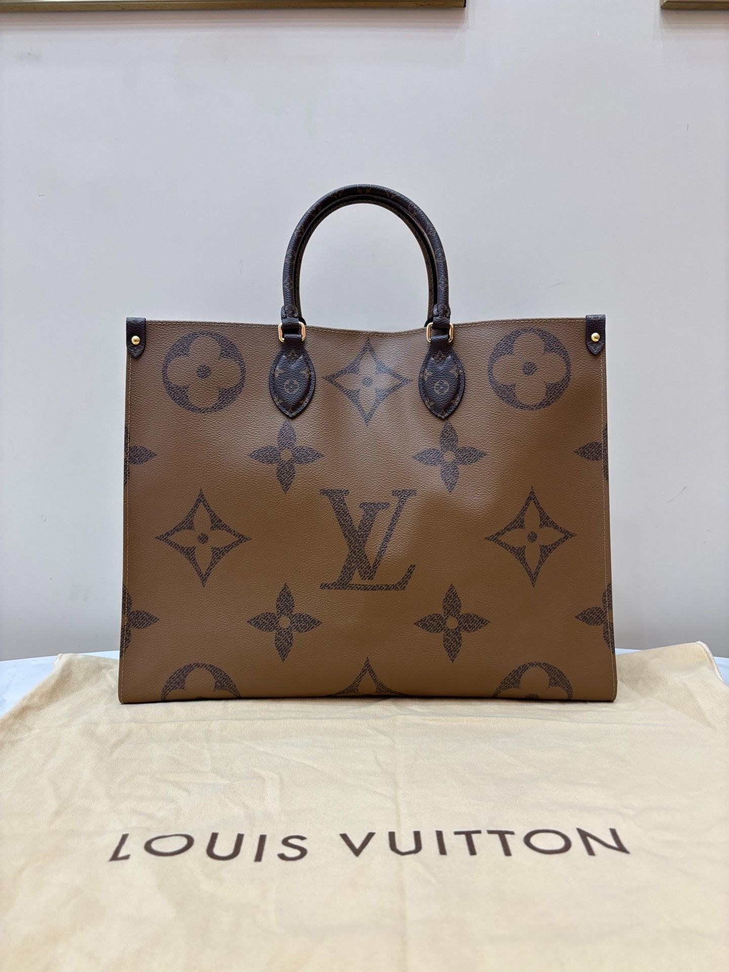 Louis vuitton large logo tote cheap