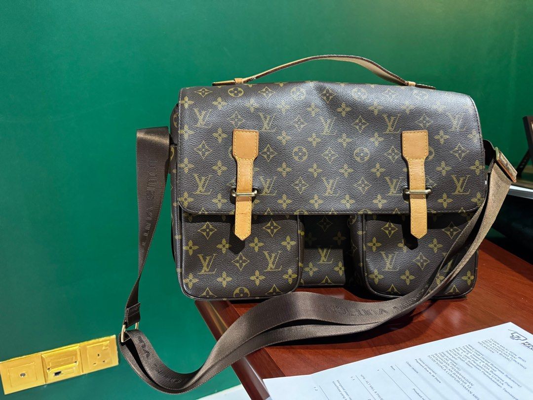 Lv office bag discount