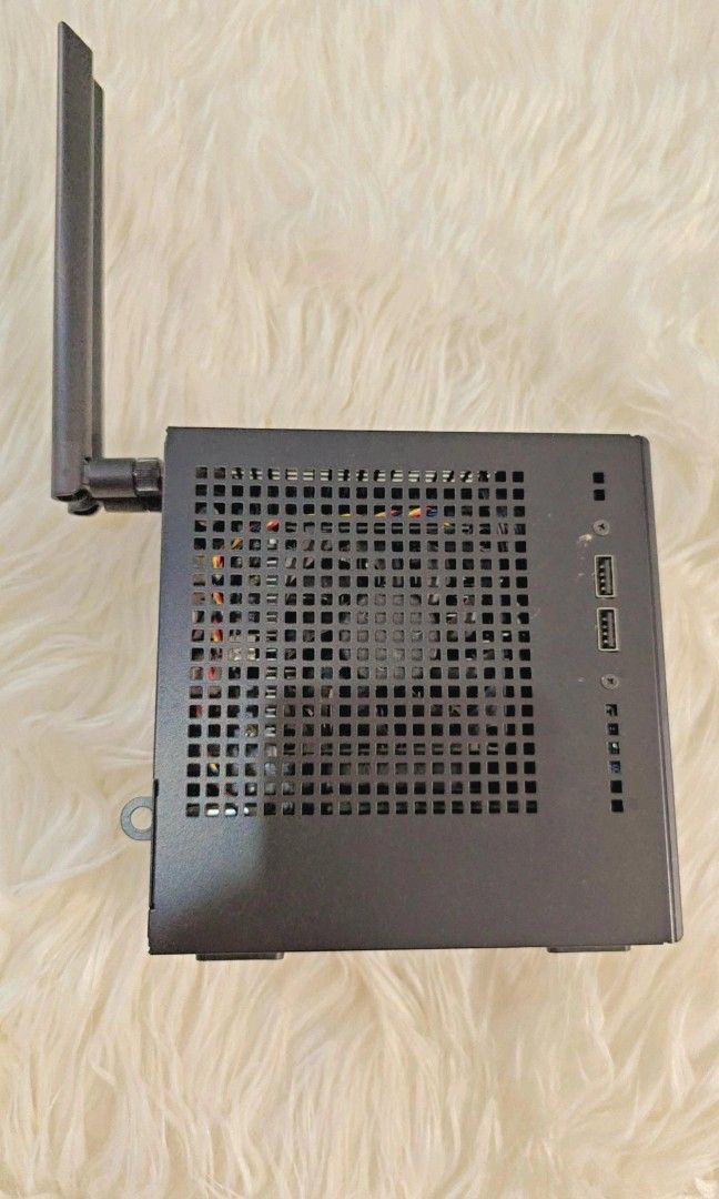 Mini PC Gaming Asrock DeskMini X300 Ryzen 1TB Siap Pakai