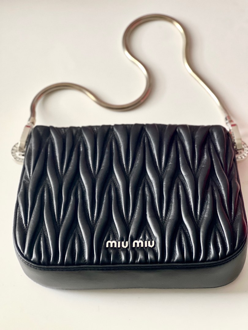 SASSY AND CLASSY QUILTED HANDBAG 
