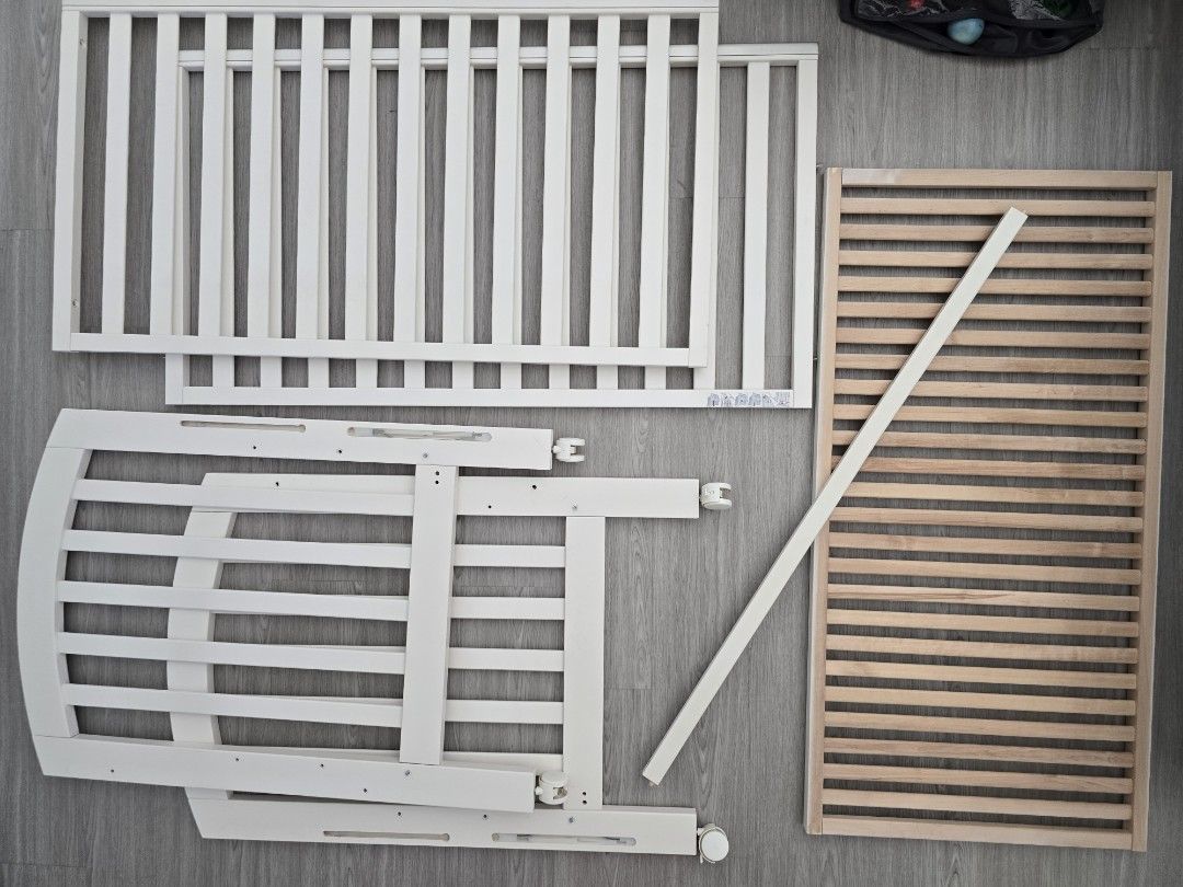 Mothercare Ashworth Dropside Cot