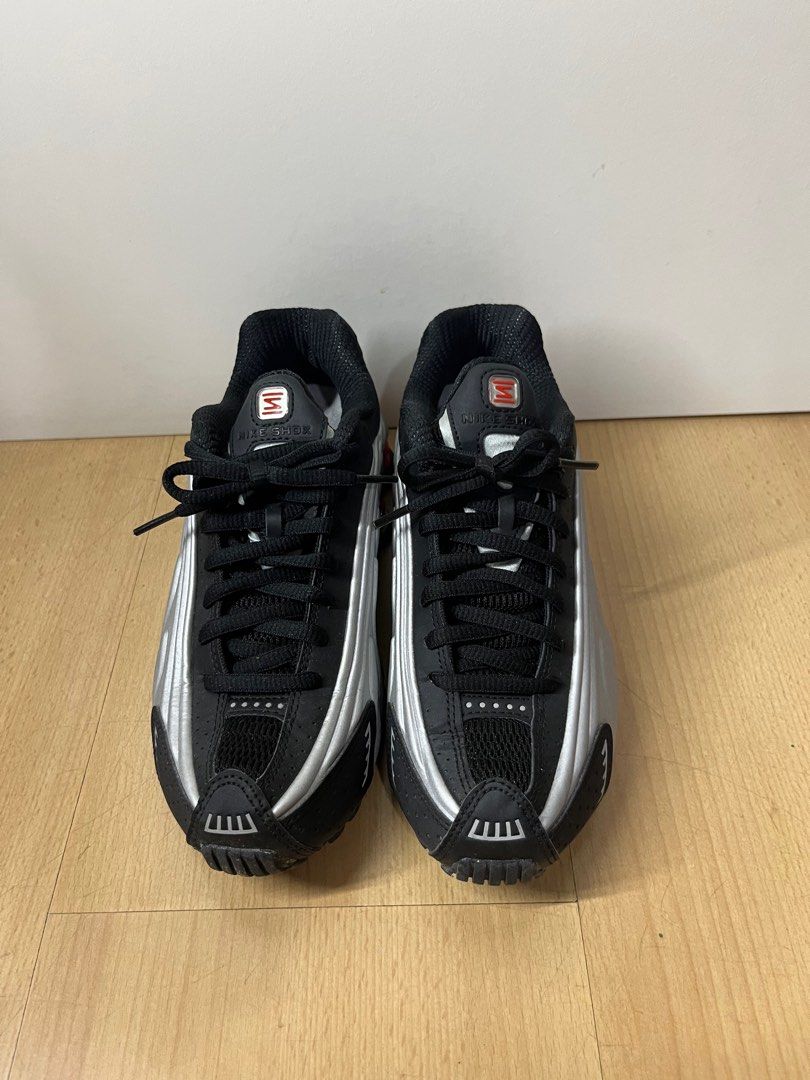 Nike shox r4 kids top